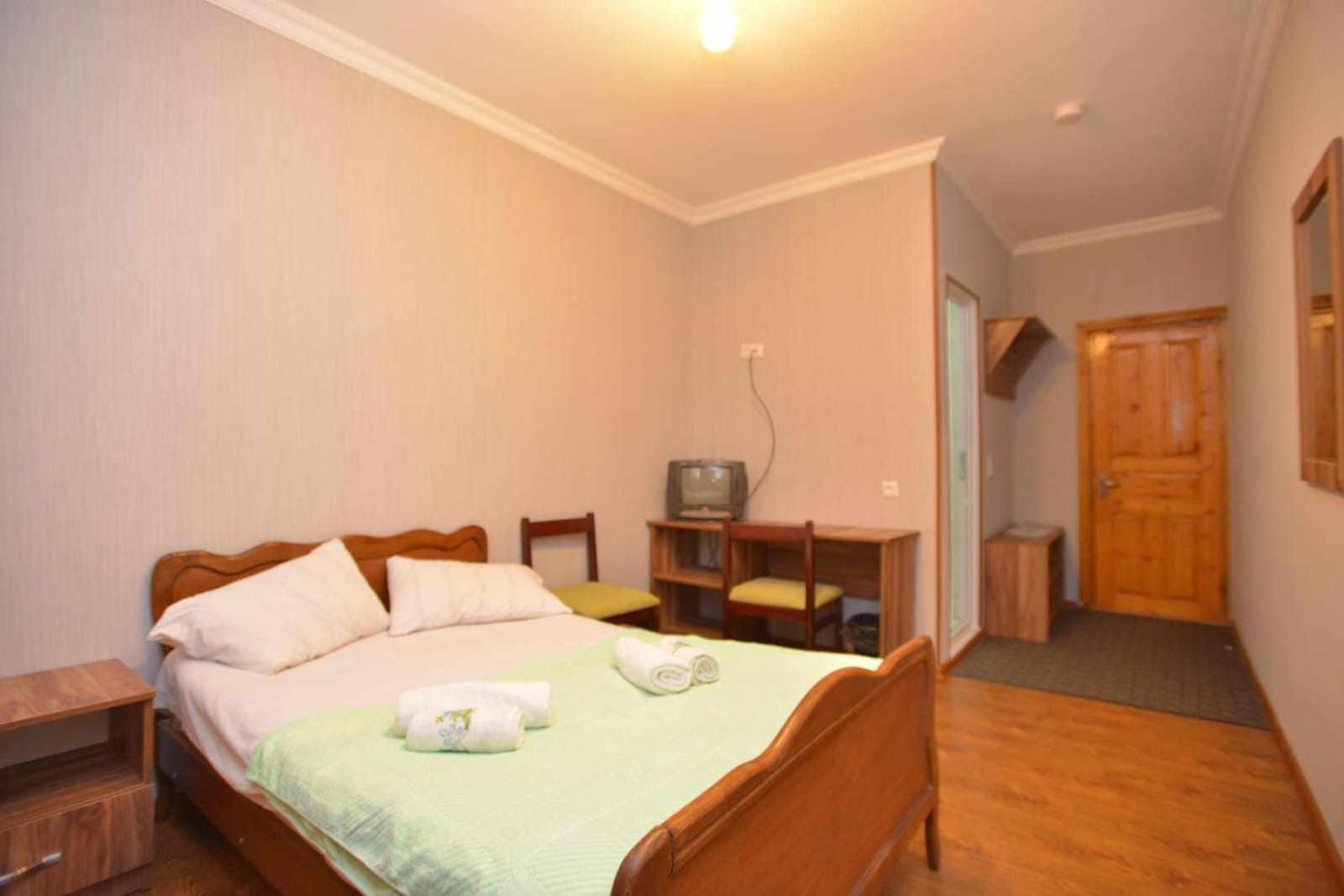 Hotel Nikea Paradiso Кутаиси Экстерьер фото