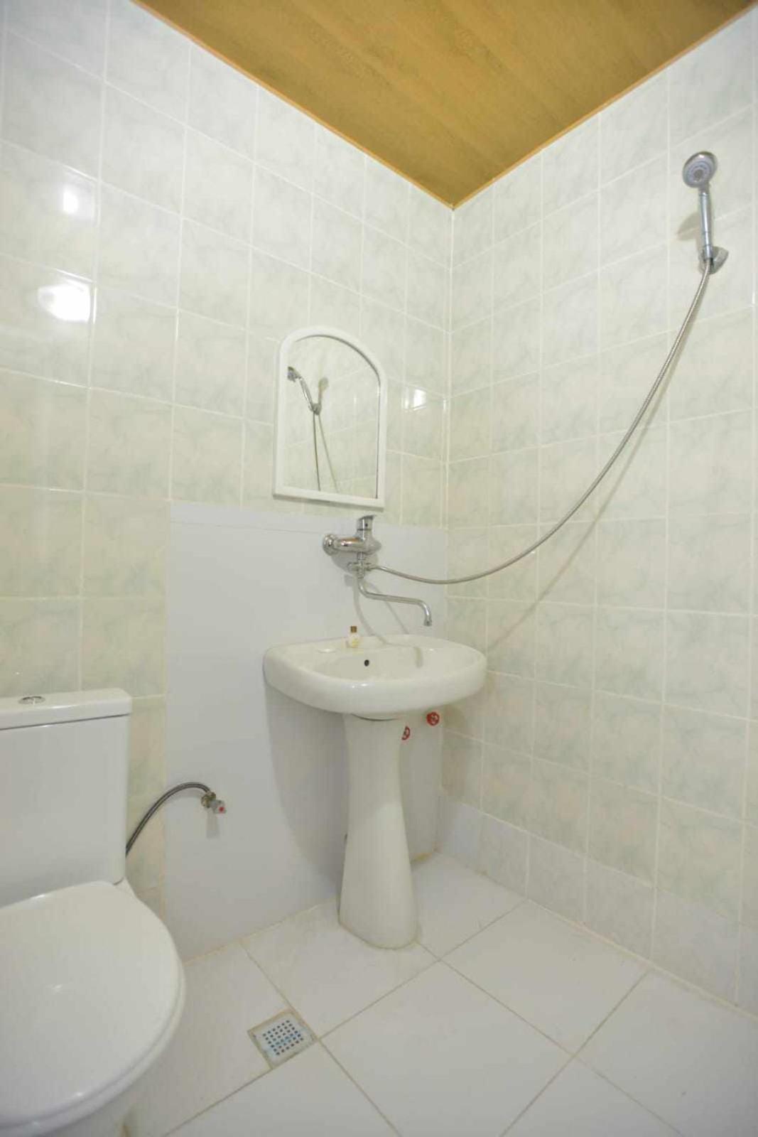 Hotel Nikea Paradiso Кутаиси Экстерьер фото