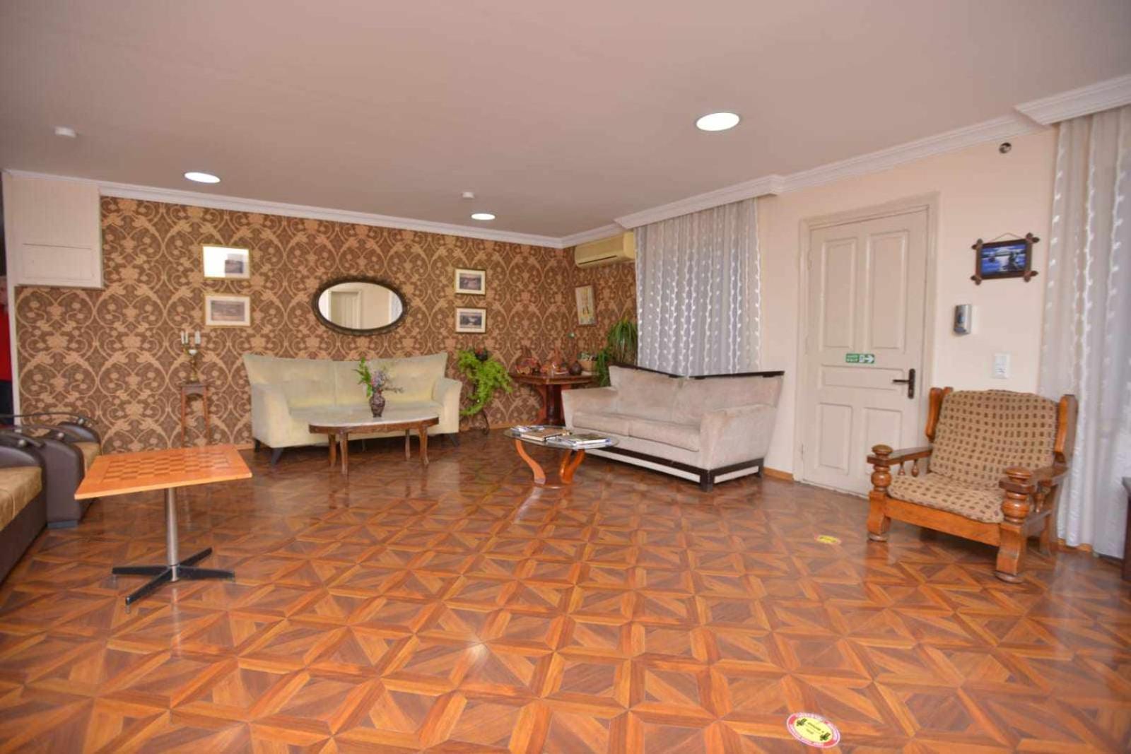 Hotel Nikea Paradiso Кутаиси Экстерьер фото