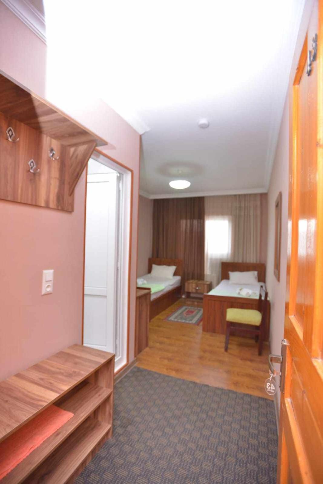 Hotel Nikea Paradiso Кутаиси Экстерьер фото